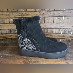 Johnny Was Black Faux Fur Embroidered Boots